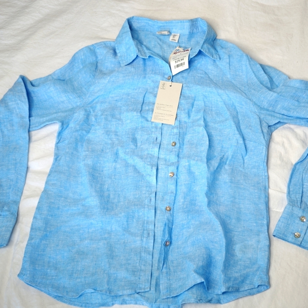 Light Blue LINEN Button-Up Shirt